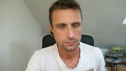 Snapshot of italiano116116 chatting on 07-09-26, 08:29 italiano116116 online show from 07-09-26, 08:29