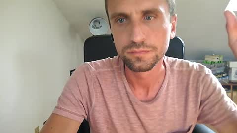 Snapshot of italiano116116 chatting on 07-16-26, 04:57 italiano116116 online show from 07-16-26, 04:57