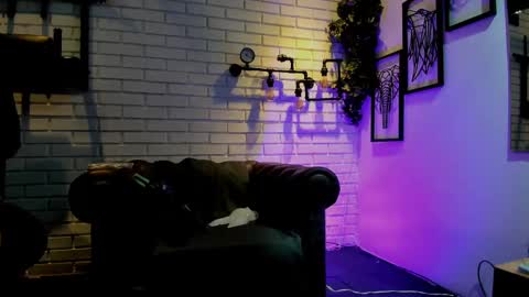 Italo Moore online show from 09-10-25, 11:21