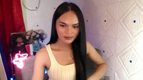 Snapshot of itgirl_cathy chatting on 01-25-25, 10:18 CathCathy online show from 01-25-25, 10:18