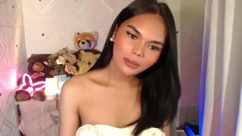 Snapshot of itgirl_cathy chatting on 02-08-25, 12:17 CathCathy online show from 02-08-25, 12:17