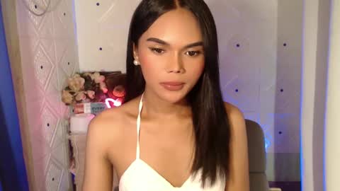 Snapshot of itgirl_cathy chatting on 02-22-25, 03:23 CathCathy online show from 02-22-25, 03:23