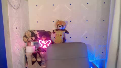 Snapshot of itgirl_cathy chatting on 02-25-25, 12:03 CathCathy online show from 02-25-25, 12:03