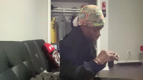 Snapshot of its5iveam chatting on 12-07-24, 08:49 5ive AM online show from 12-07-24, 08:49