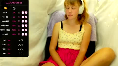 Lily online show from 01-19-25, 03:08