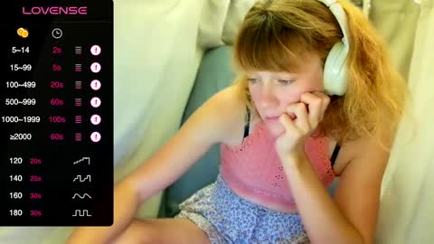 Lily online show from 02-20-25, 03:12