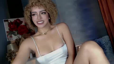 Snapshot of its_me_cataleya chatting on 02-01-25, 02:47 Cataleya Rogers online show from 02-01-25, 02:47