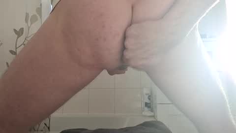 Dutch online show from 12-20-24, 01:11