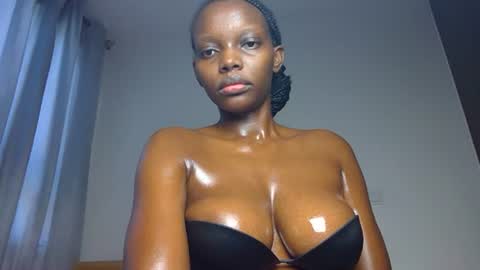 Snapshot of its_metney chatting on 06-21-26, 09:45 Metney online show from 06-21-26, 09:45