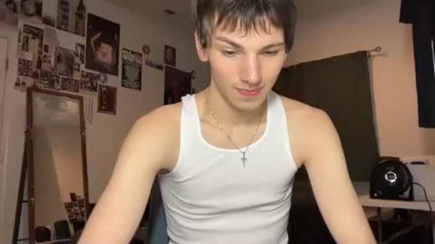 Snapshot of its_rowan chatting on 12-02-25, 02:39 Rowan online show from 12-02-25, 02:39