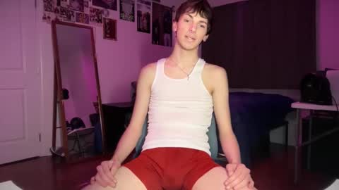 Snapshot of its_rowan chatting on 03-13-26, 01:56 Rowan online show from 03-13-26, 01:56