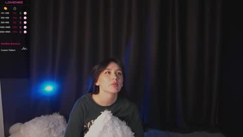 Sophie online show from 11-27-25, 09:17