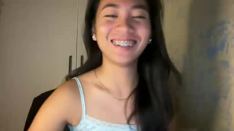 Candy online show from 06-17-26, 07:37