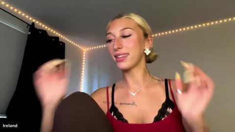 itsirelandbby online show from 05-25-26, 08:15