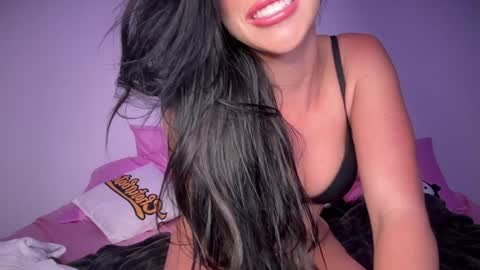 Snapshot of itskassielee chatting on 01-05-25, 08:22 itskassielee online show from 01-05-25, 08:22