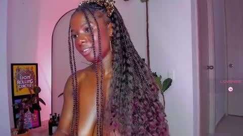 Snapshot of itslau_ chatting on 03-05-25, 10:00 lau online show from 03-05-25, 10:00