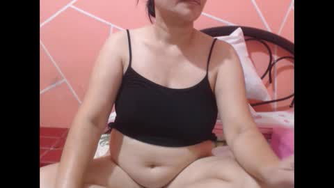 Snapshot of itsme_kitty chatting on 04-13-26, 11:59 Kitty online show from 04-13-26, 11:59