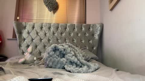 Lola online show from 01-03-25, 06:14