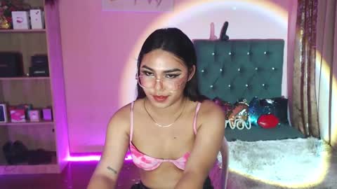 Snapshot of itsmesianaa29 chatting on 01-06-25, 10:02 Siana online show from 01-06-25, 10:02