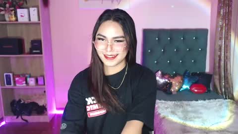 Snapshot of itsmesianaa29 chatting on 01-11-25, 06:44 Siana online show from 01-11-25, 06:44