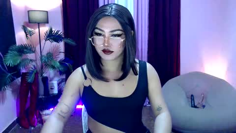 Snapshot of itsmesianaa29 chatting on 09-24-25, 03:37 Siana online show from 09-24-25, 03:37