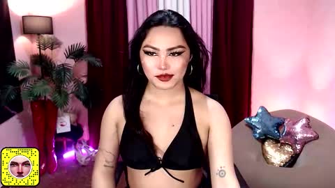 Snapshot of itsmesianaa29 chatting on 11-10-25, 08:57 Siana online show from 11-10-25, 08:57