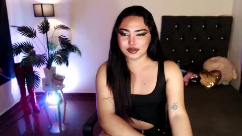 Snapshot of itsmesianaa29 chatting on 02-11-26, 02:33 Siana online show from 02-11-26, 02:33