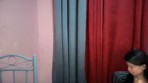 Snapshot of itsmeyourgirl_philopoiter chatting on 12-14-25, 06:45 Jayve online show from 12-14-25, 06:45