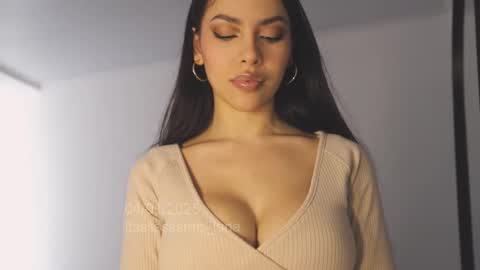 itsssssssme_lana online show from 01-04-25, 05:05