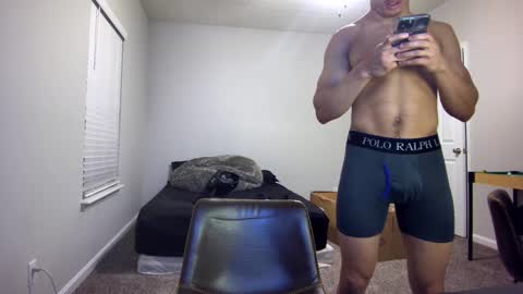 Snapshot of itstarzan chatting on 12-10-24, 12:28 TARZAN online show from 12-10-24, 12:28