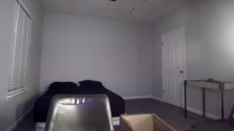 Snapshot of itstarzan chatting on 12-15-24, 09:24 TARZAN online show from 12-15-24, 09:24