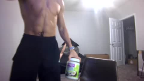 Snapshot of itstarzan chatting on 12-23-24, 02:13 TARZAN online show from 12-23-24, 02:13