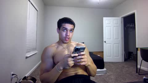 Snapshot of itstarzan chatting on 12-26-24, 06:19 TARZAN online show from 12-26-24, 06:19