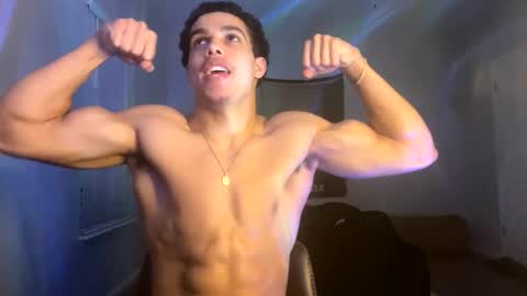 Snapshot of itstarzan chatting on 02-08-25, 11:55 TARZAN online show from 02-08-25, 11:55