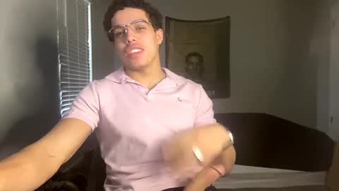 Snapshot of itstarzan chatting on 02-15-25, 05:39 TARZAN online show from 02-15-25, 05:39