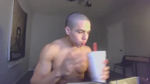 Snapshot of itstarzan chatting on 03-01-25, 02:59 TARZAN online show from 03-01-25, 02:59