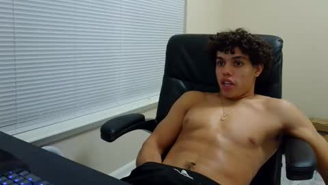 Snapshot of itstarzan chatting on 02-03-26, 06:00 TARZAN online show from 02-03-26, 06:00