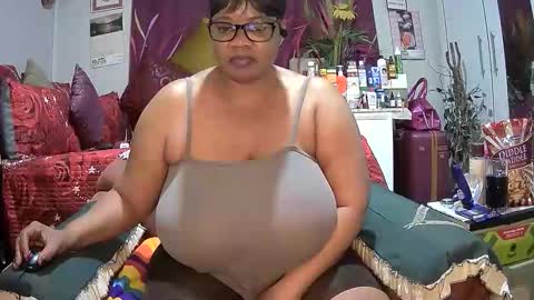 itumeleng74 online show from 09-28-25, 05:40