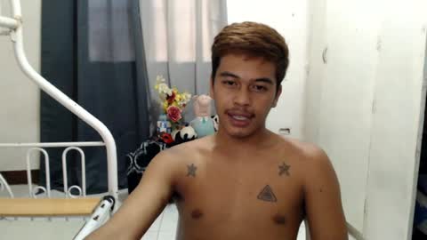 Jhonfred online show from 07-18-26, 02:38