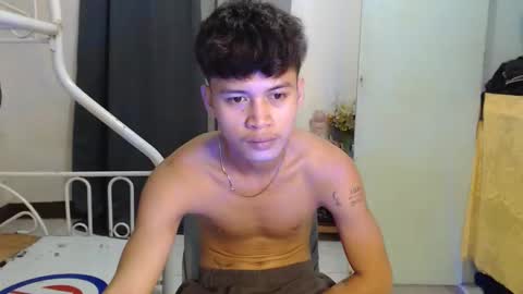 Snapshot of itzme_john chatting on 03-05-26, 02:24 itzme_john online show from 03-05-26, 02:24