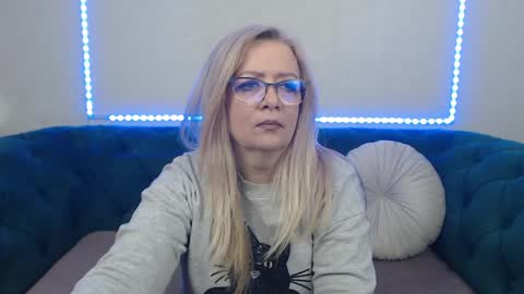 ivanacharm online show from 04-28-26, 03:33