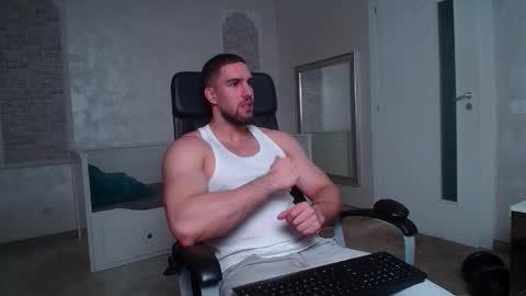 IvanHydee online show from 12-04-25, 05:50