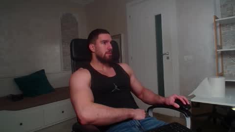 IvanHydee online show from 01-18-26, 05:44