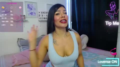 ivanna online show from 11-18-25, 01:55