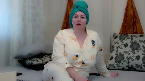 Snapshot of ivettasplash chatting on 01-15-25, 02:38 IrennaSplash online show from 01-15-25, 02:38