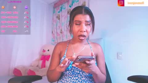 Snapshot of ivonjoness chatting on 11-22-25, 02:43 Ivon Miss Jones online show from 11-22-25, 02:43