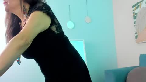 Ivonne online show from 06-12-26, 01:32