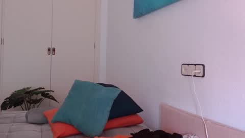 Snapshot of ivonne_hilton chatting on 01-09-25, 08:45 Ivonne online show from 01-09-25, 08:45