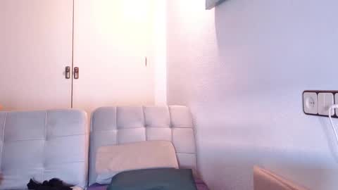 Snapshot of ivonne_hilton chatting on 02-14-25, 08:52 Ivonne online show from 02-14-25, 08:52