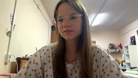 Snapshot of ivonneanagnostou chatting on 07-09-26, 09:30 Kate online show from 07-09-26, 09:30